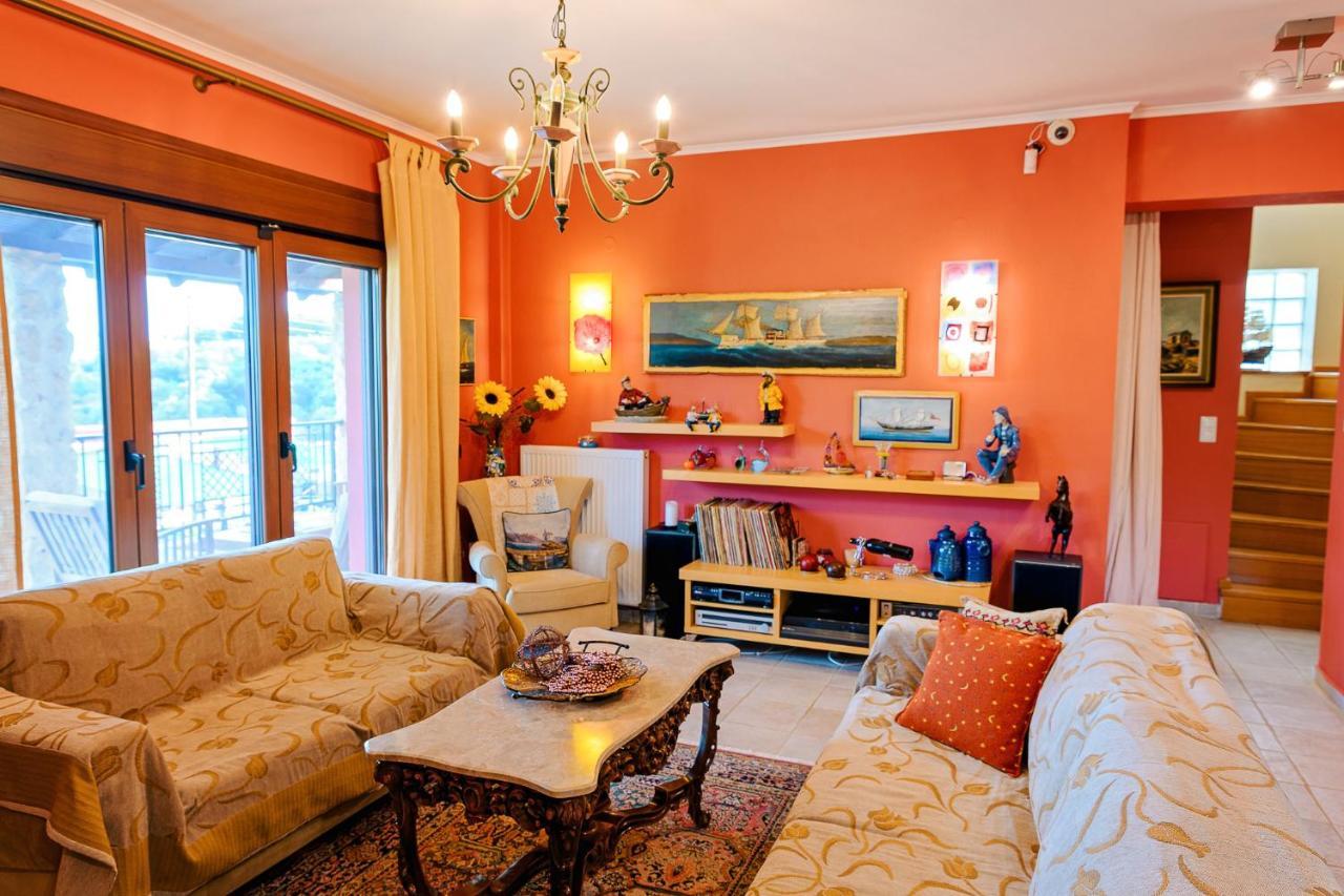Villa Mariellie Néa Péramos Bagian luar foto